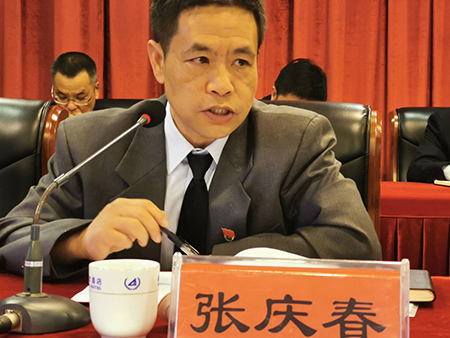 市纪委驻市委统战部纪检组组长张庆春出席会议并讲话
